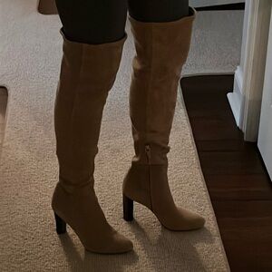 Suede boots